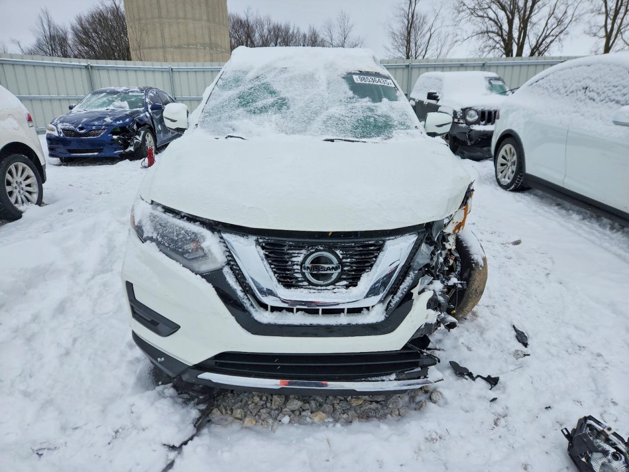 2019 NISSAN ROGUE S photo 5