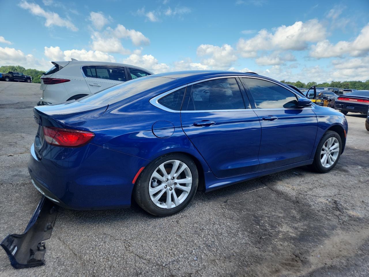 2015 CHRYSLER 200 LIMITED photo 5