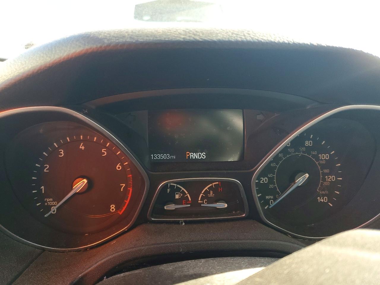 2015 FORD FOCUS SE photo 9