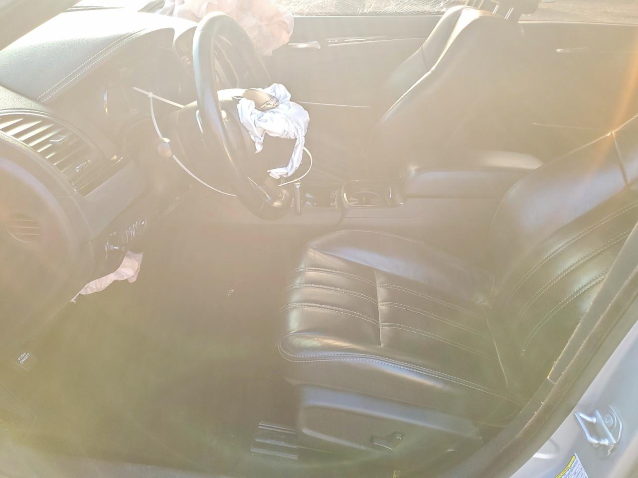 2019 CHRYSLER 300 S photo 7