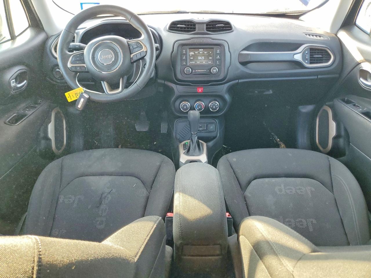 2017 JEEP RENEGADE SPORT photo 8