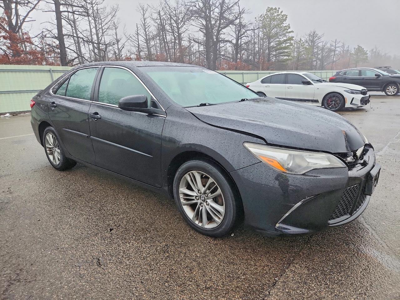 2017 TOYOTA CAMRY LE photo 10