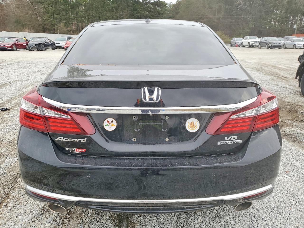 2017 HONDA ACCORD TOURING photo 6