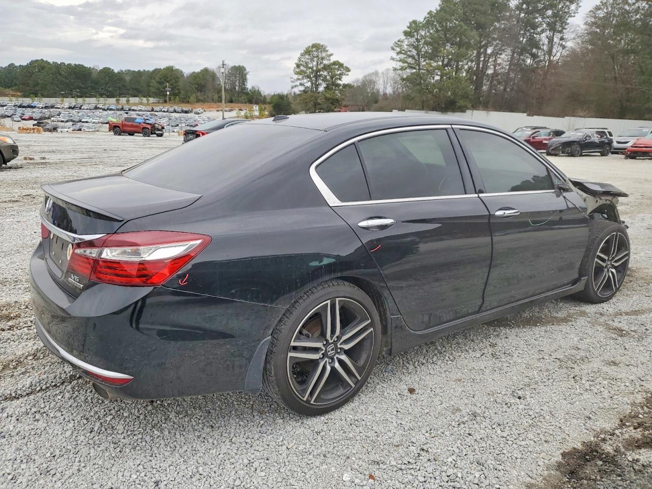 2017 HONDA ACCORD TOURING photo 3