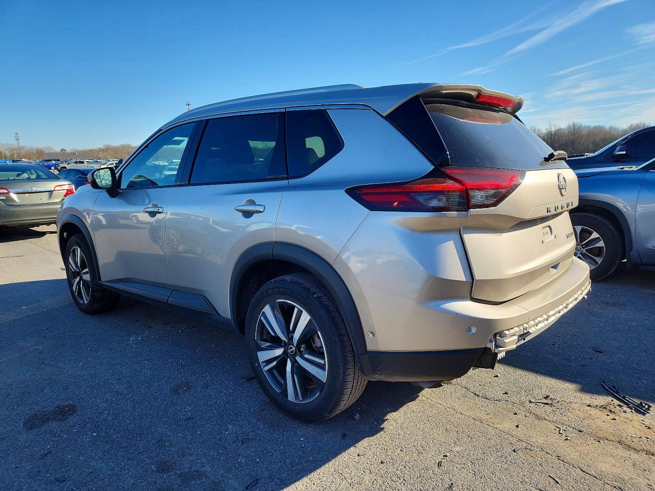 2024 NISSAN ROGUE SL photo 2