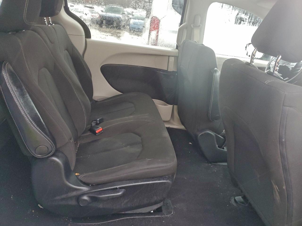 2021 CHRYSLER VOYAGER L photo 11