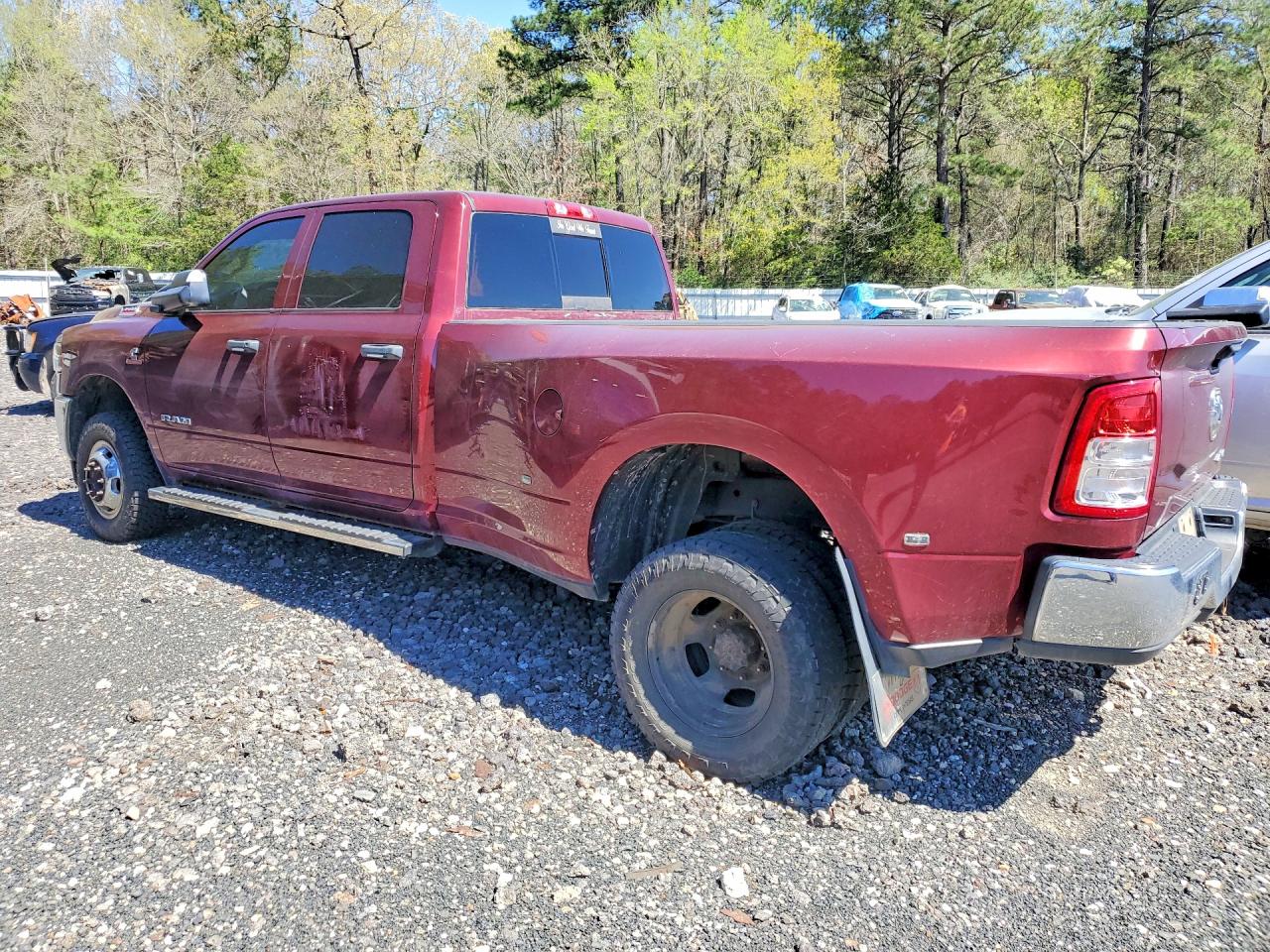 2021 RAM 3500 TRADESMAN photo 2