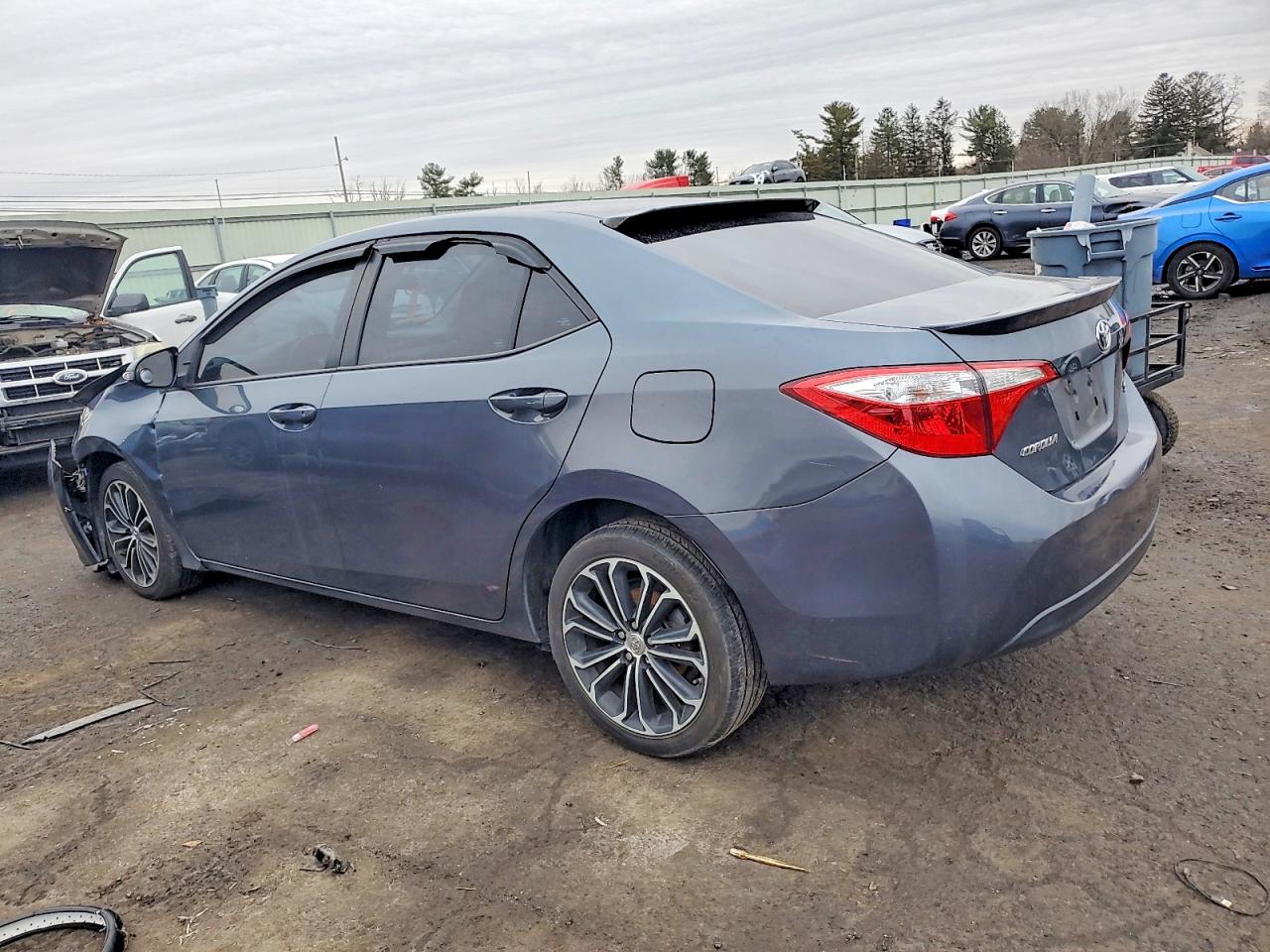 2016 TOYOTA COROLLA L photo 2