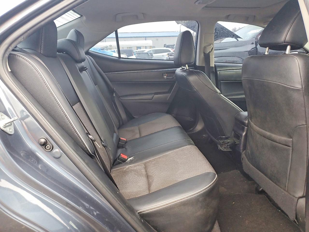 2016 TOYOTA COROLLA L photo 10