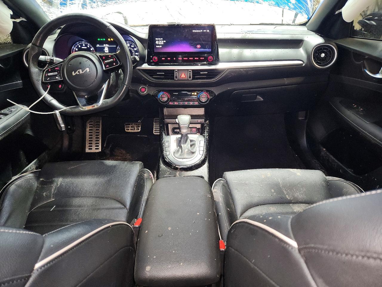 2024 KIA FORTE GT LINE photo 8