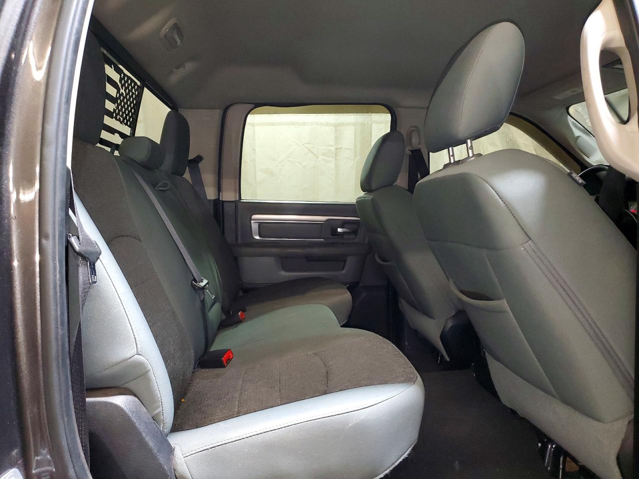 2016 RAM 1500 SLT photo 10
