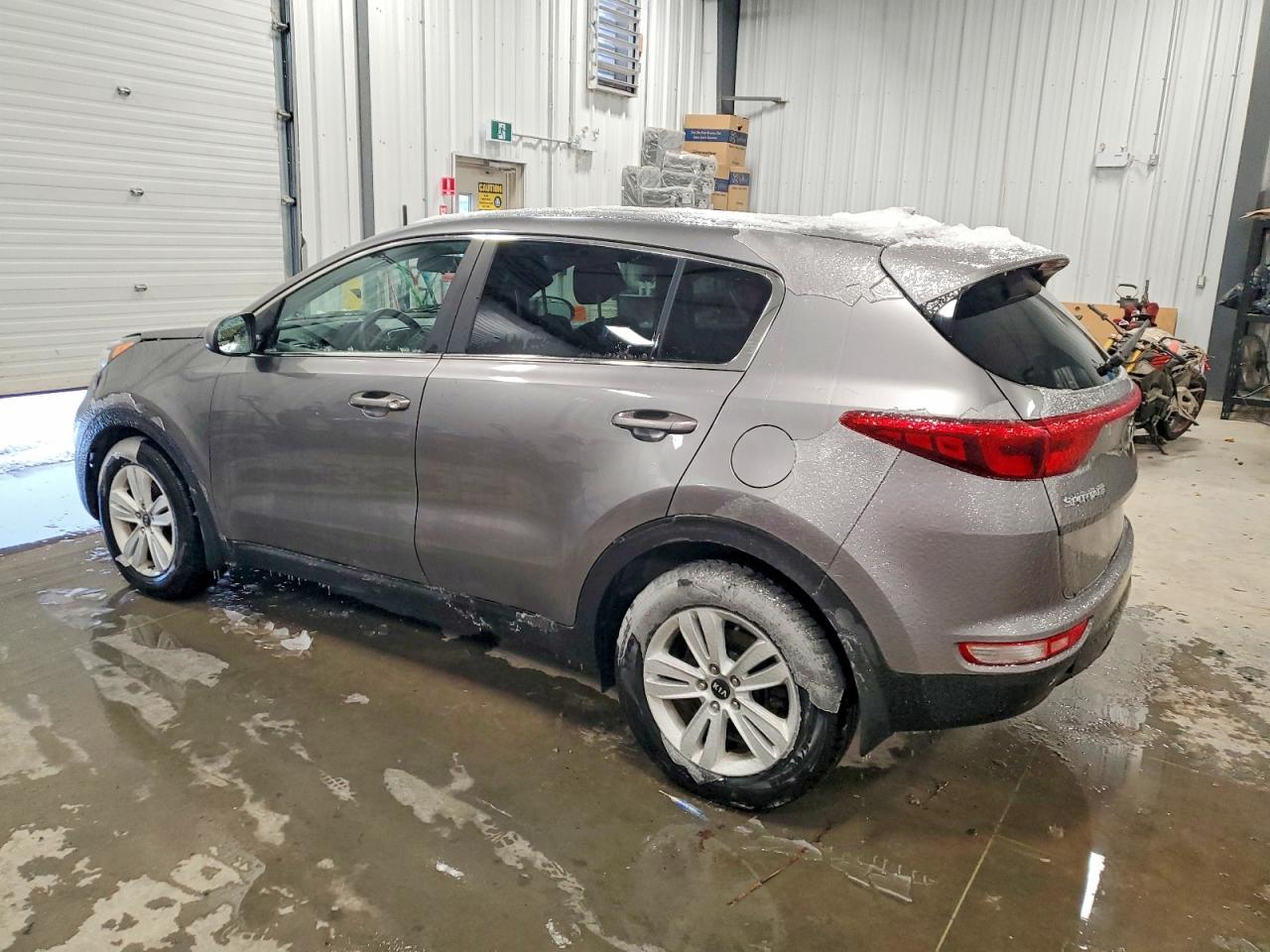 2017 KIA SPORTAGE LX photo 2