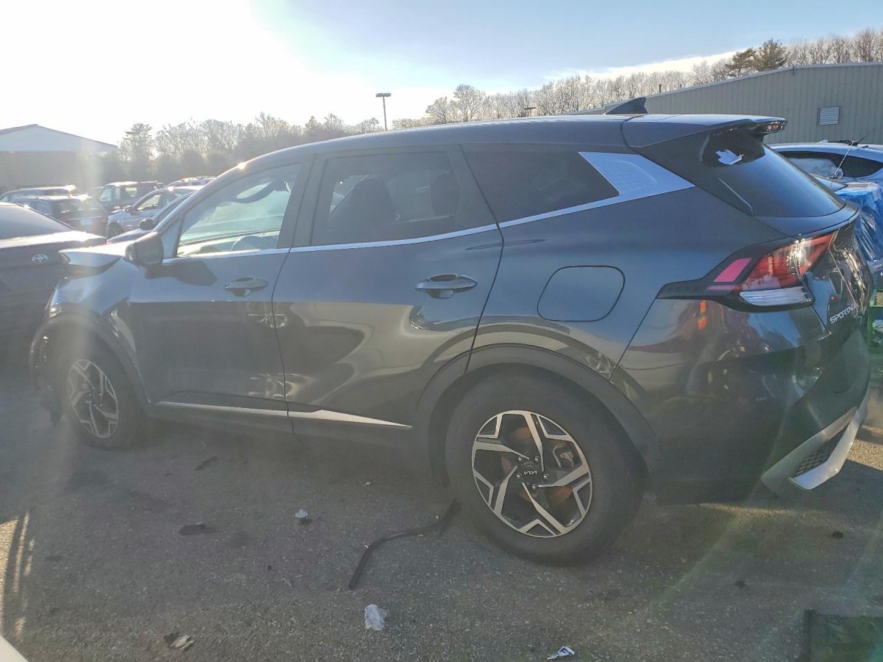 2023 KIA SPORTAGE LX photo 2