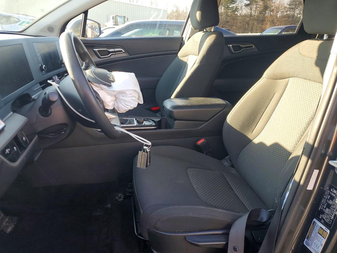 2023 KIA SPORTAGE LX photo 7