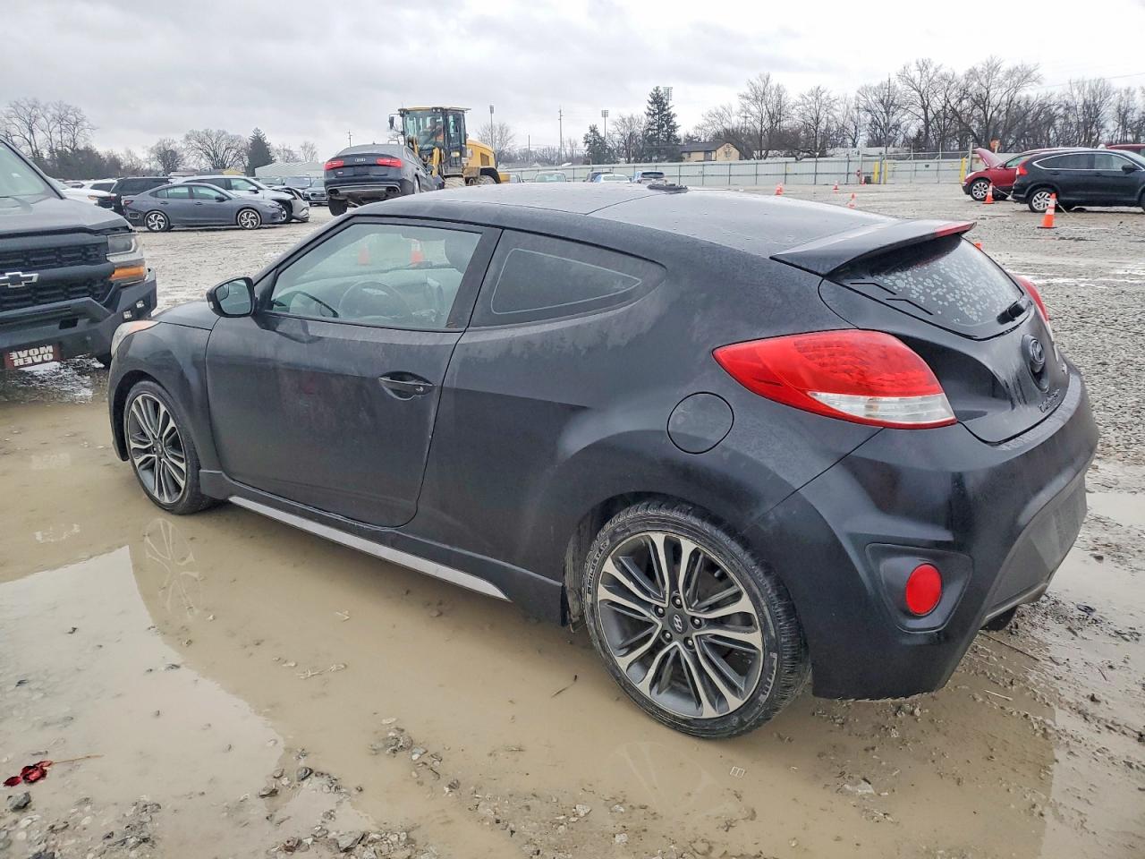 2016 HYUNDAI VELOSTER TURBO photo 2