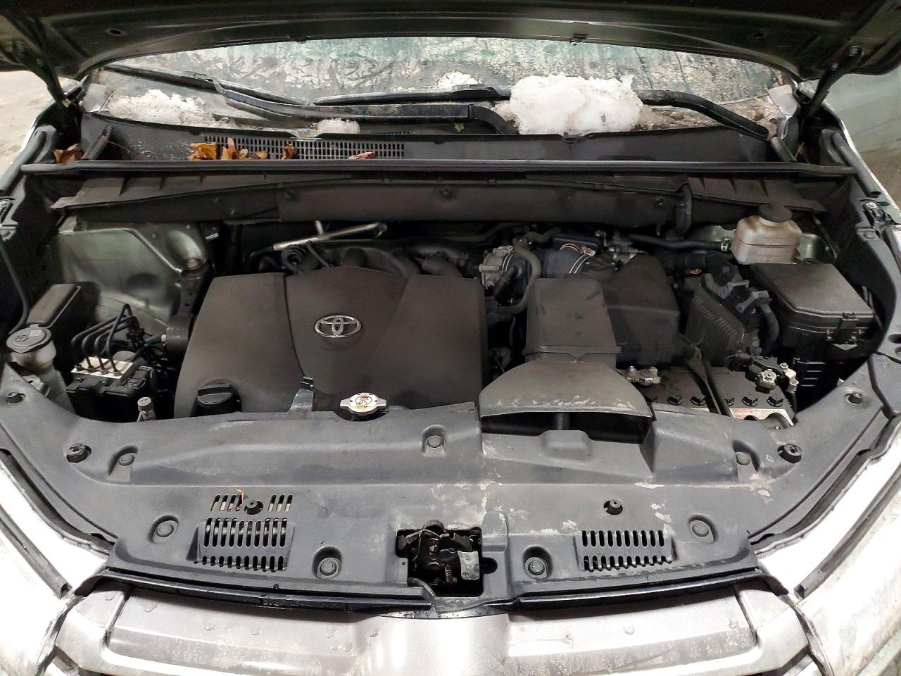 2018 TOYOTA HIGHLANDER SE photo 12