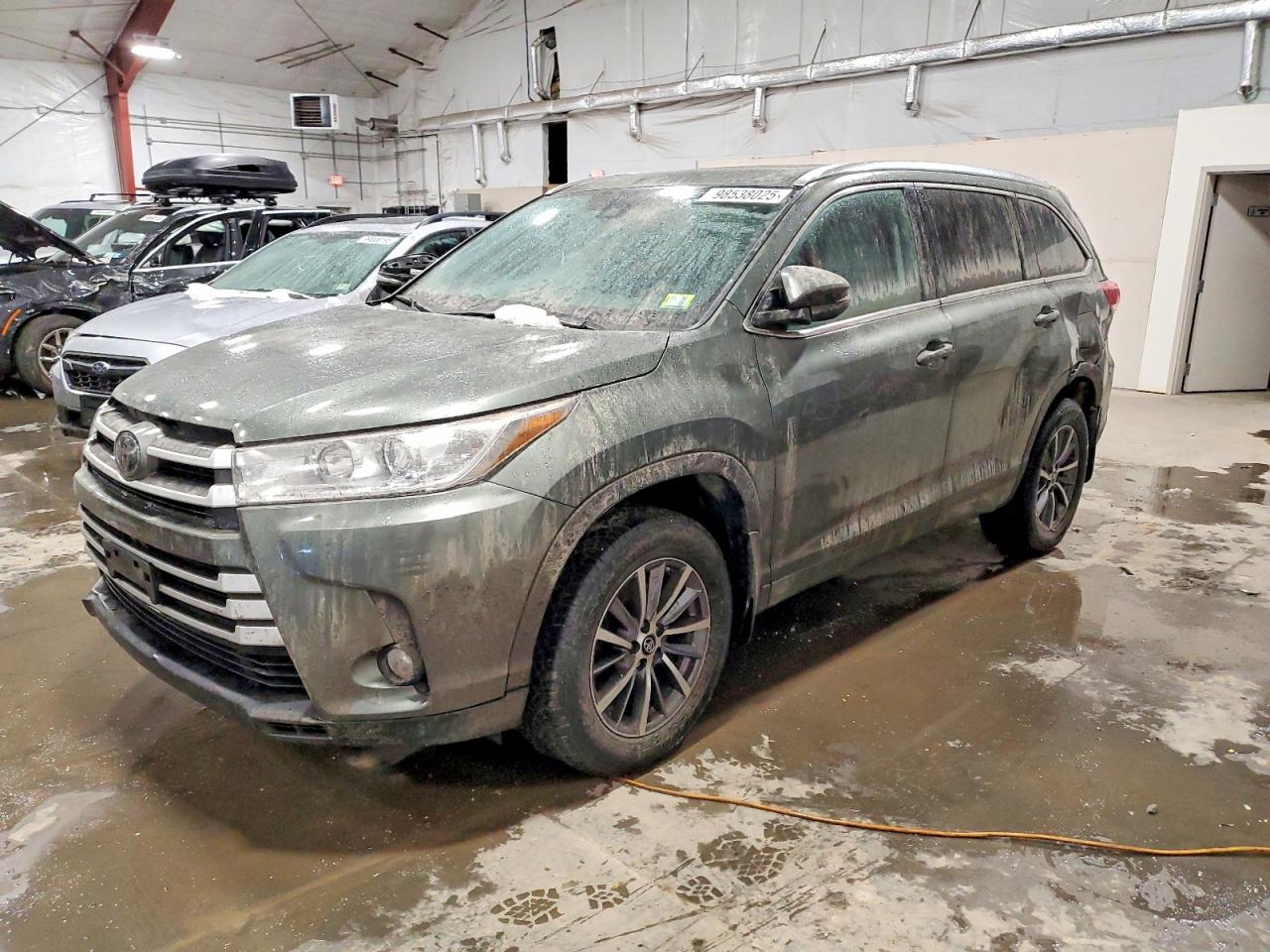 2018 TOYOTA HIGHLANDER