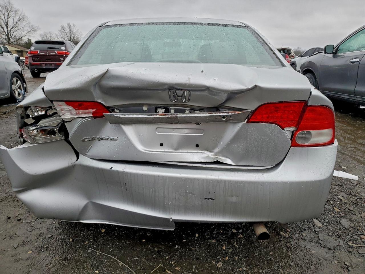 2010 HONDA CIVIC LX photo 6