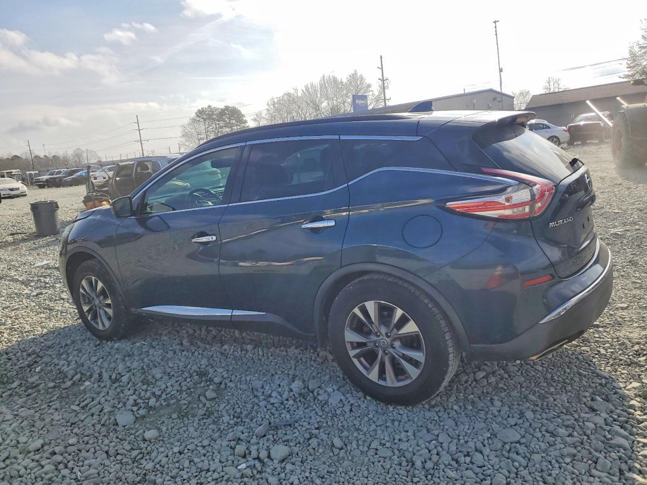 2018 NISSAN MURANO S photo 2