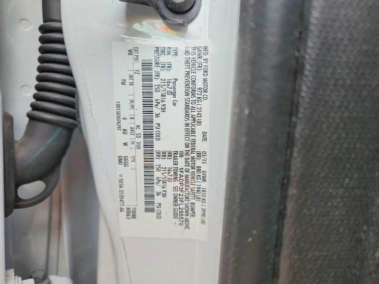 2015 FORD FOCUS SE photo 12
