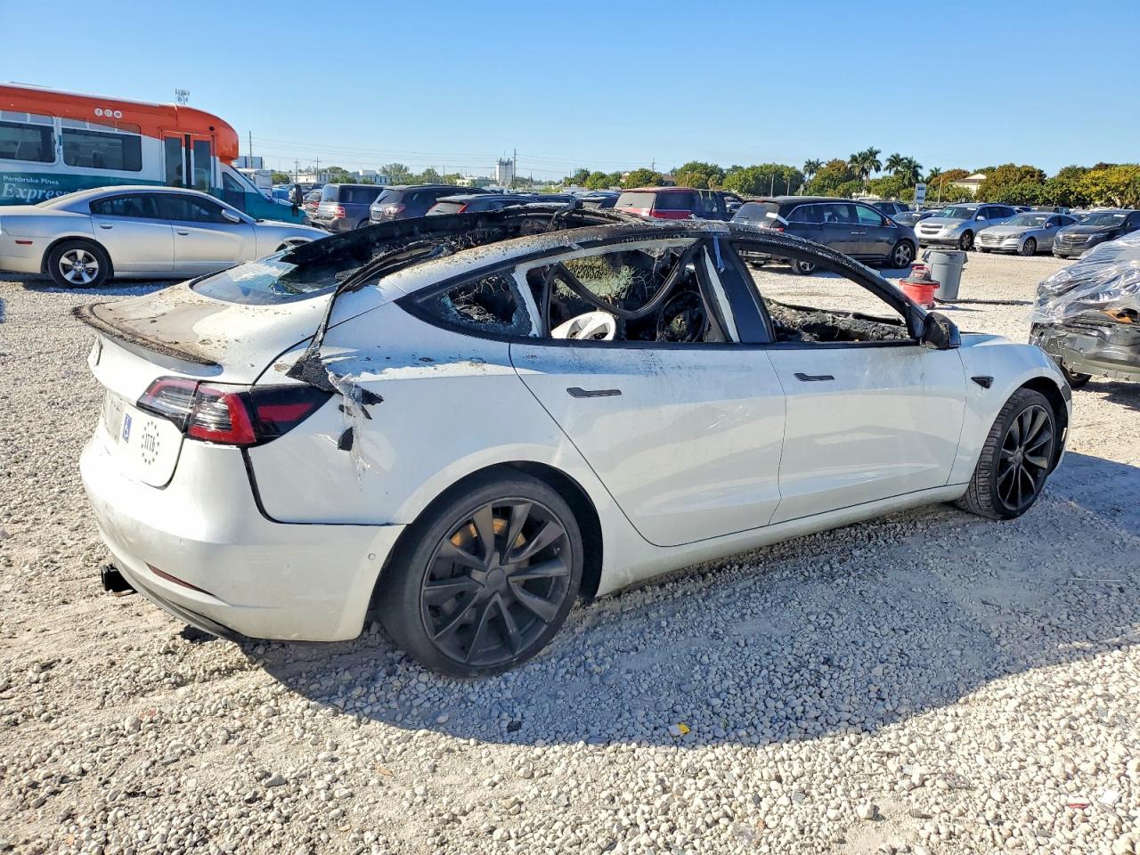 2018 TESLA MODEL 3 photo 3