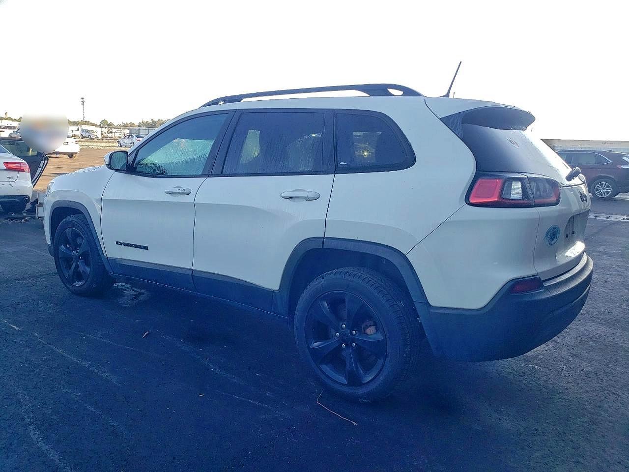 2019 JEEP CHEROKEE LATITUDE PLUS photo 2