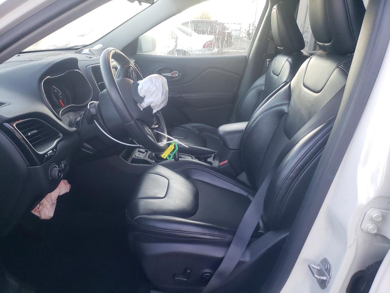 2019 JEEP CHEROKEE LATITUDE PLUS photo 7