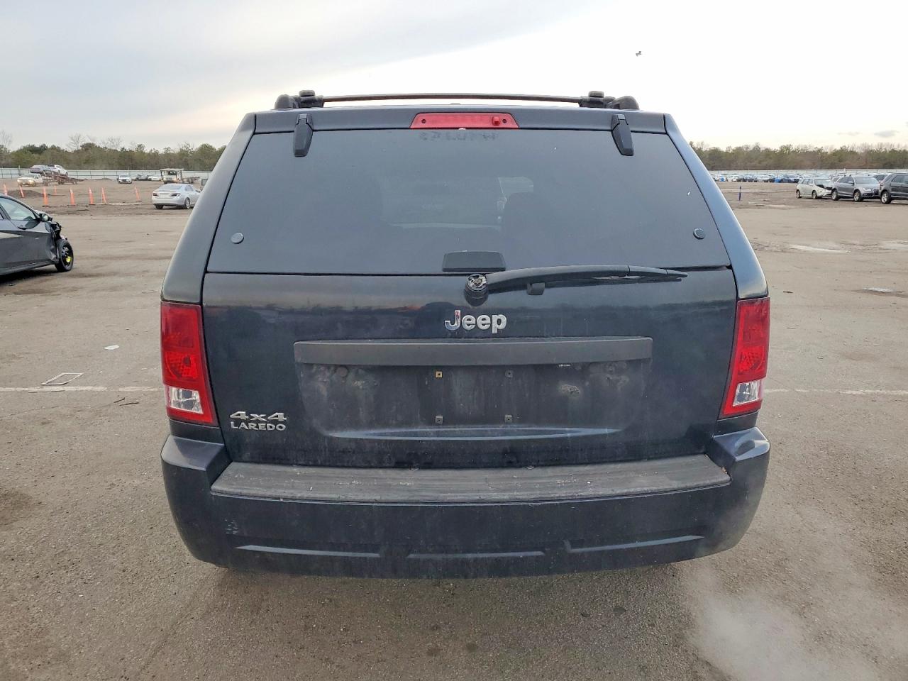 2009 JEEP GRAND CHEROKEE LAREDO photo 11