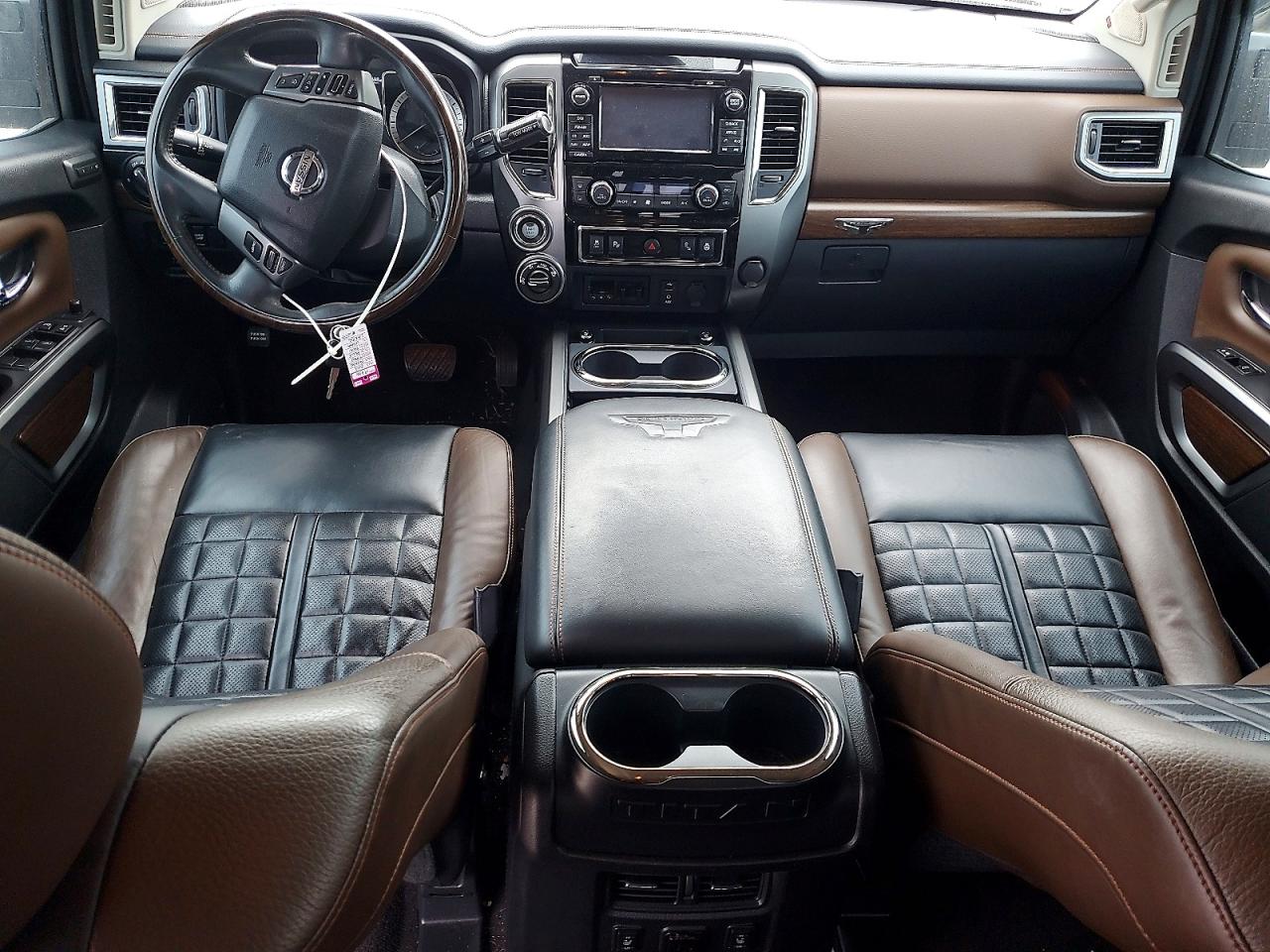 2017 NISSAN TITAN XD SL photo 15