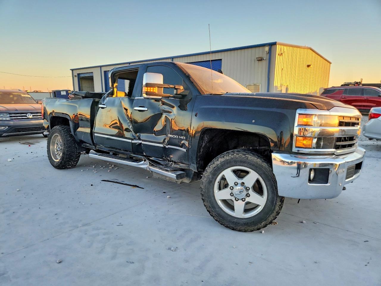 2019 CHEVROLET SILVERADO K2500 HEAVY DUTY LTZ photo 4