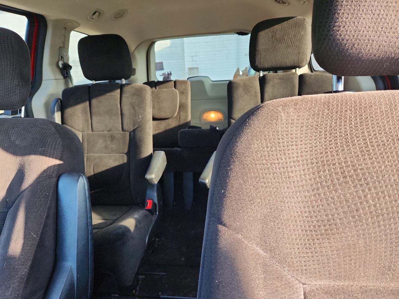 2013 DODGE GRAND CARAVAN SE photo 10