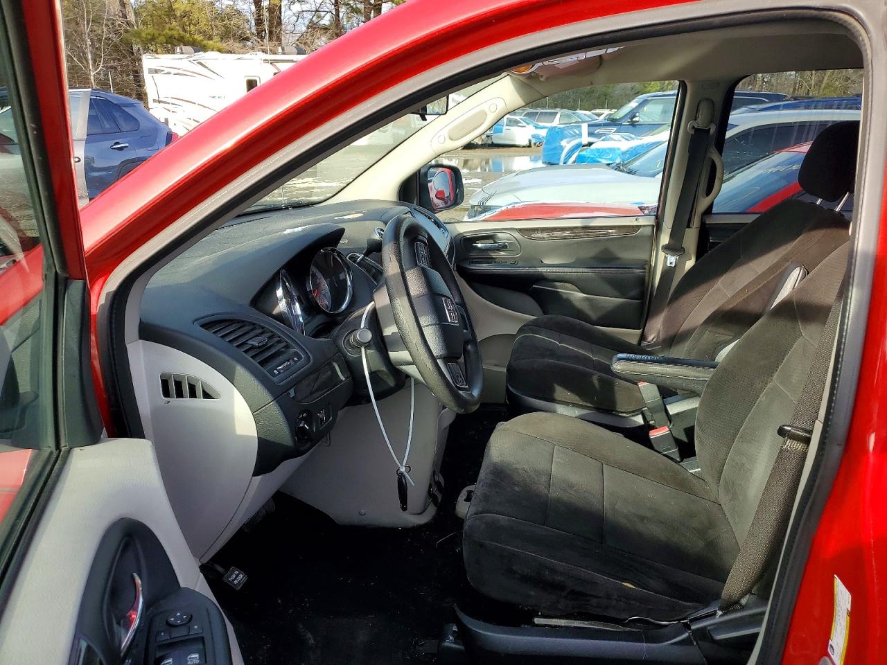 2013 DODGE GRAND CARAVAN SE photo 7