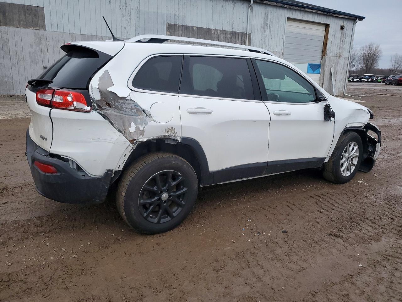 2016 JEEP CHEROKEE LATITUDE photo 5