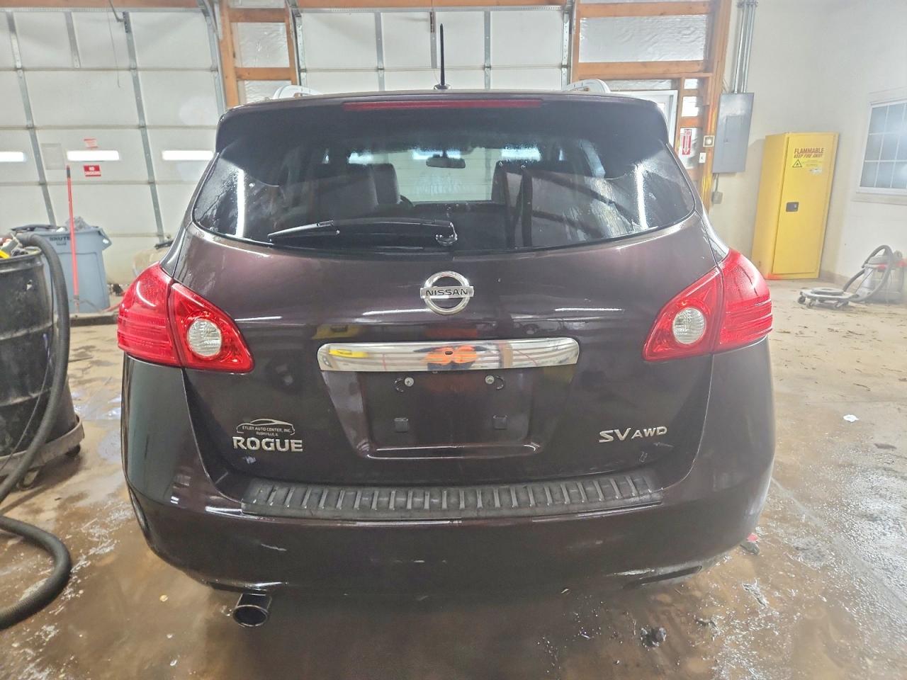 2011 NISSAN ROGUE S photo 11