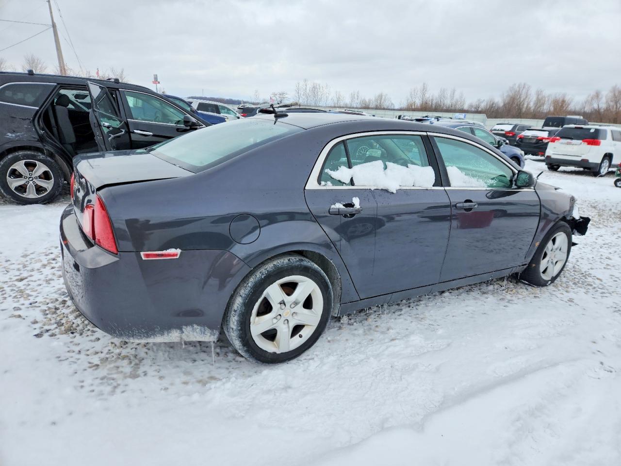 2011 CHEVROLET MALIBU LS photo 3