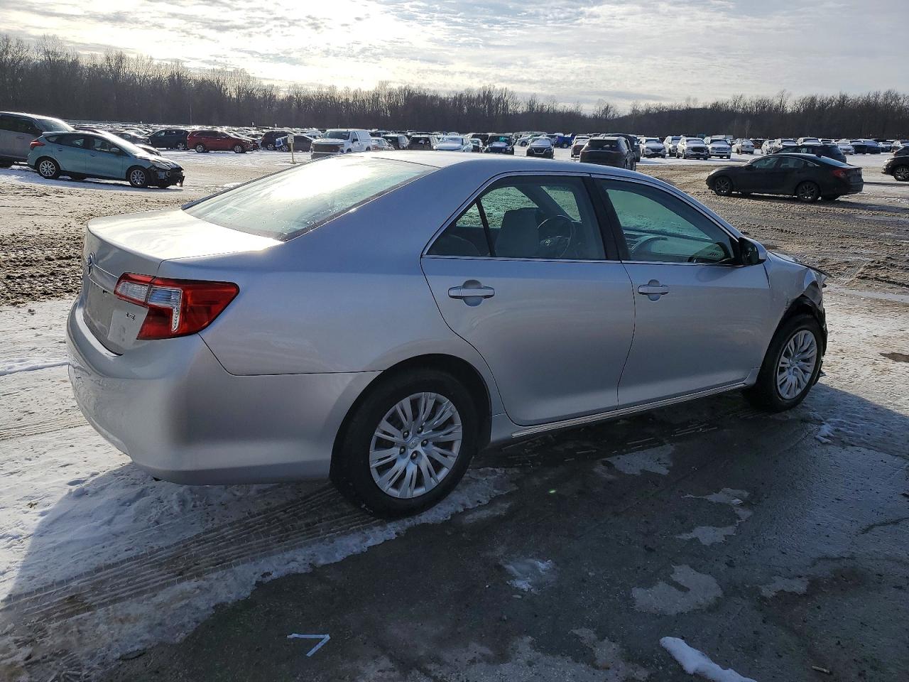 2012 TOYOTA CAMRY BASE photo 3