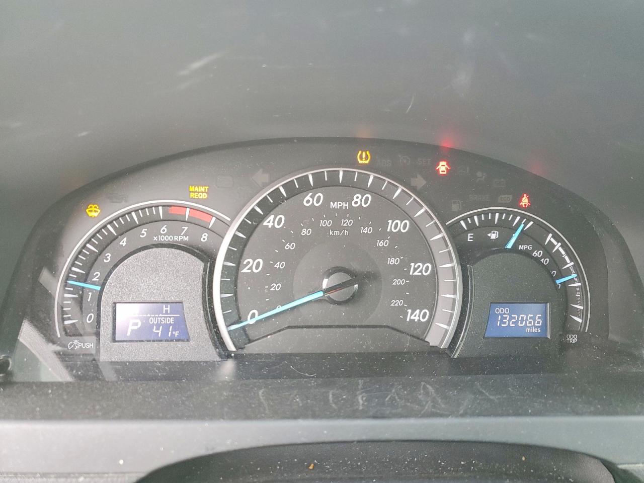 2012 TOYOTA CAMRY BASE photo 9