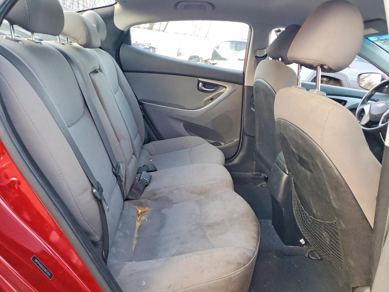 2016 HYUNDAI ELANTRA SE photo 10