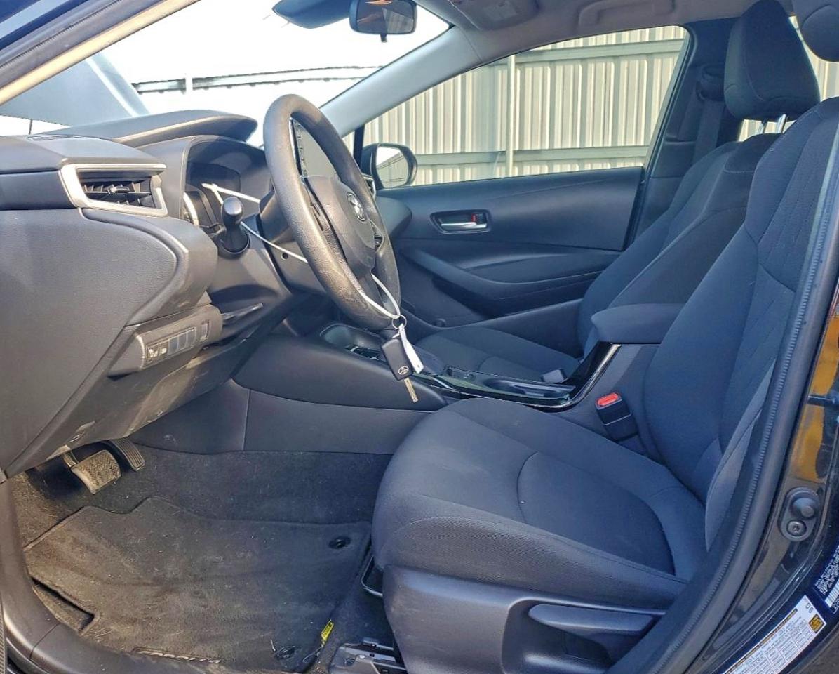 2021 TOYOTA COROLLA LE photo 7