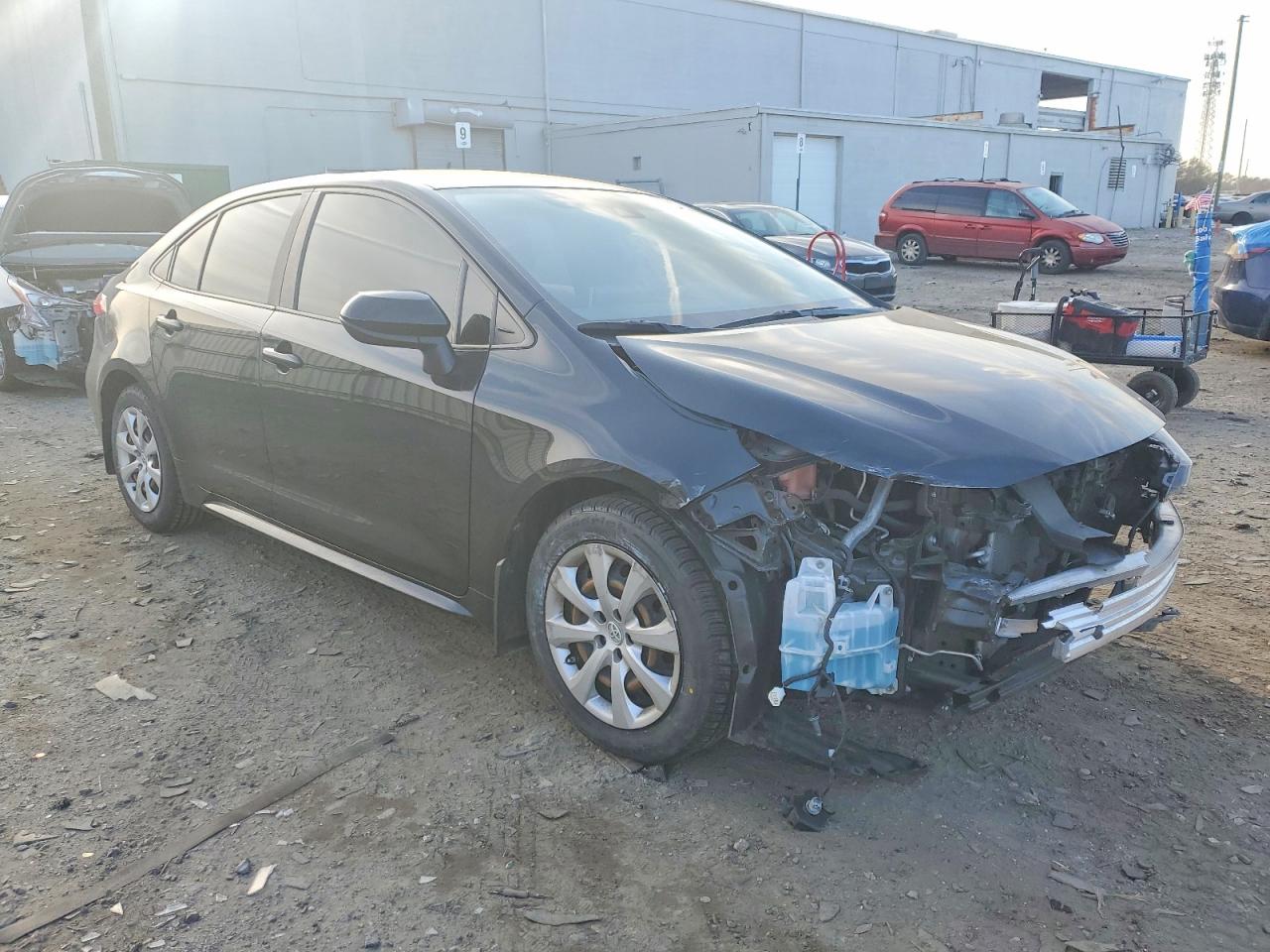 2021 TOYOTA COROLLA LE photo 4