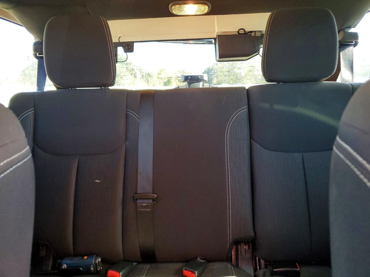 2015 JEEP WRANGLER UNLIMITED SAHARA photo 10