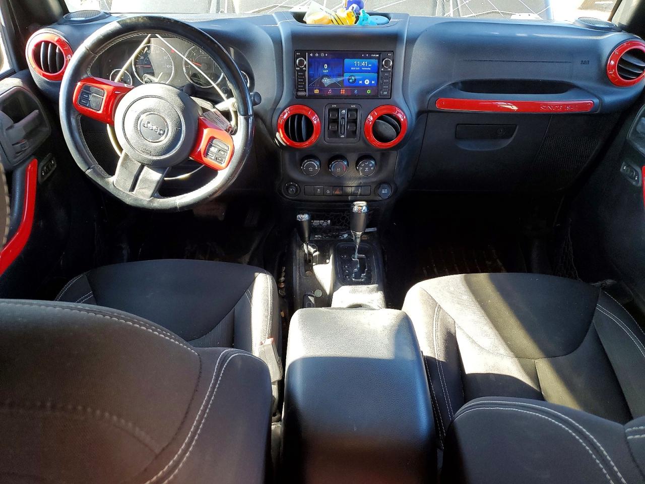 2015 JEEP WRANGLER UNLIMITED SAHARA photo 8