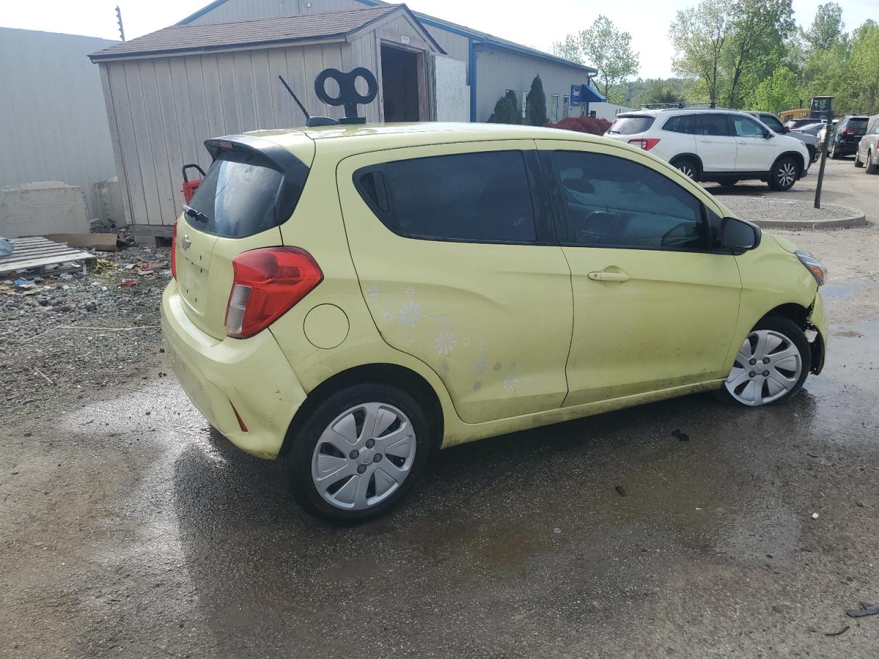 2018 CHEVROLET SPARK LS photo 3