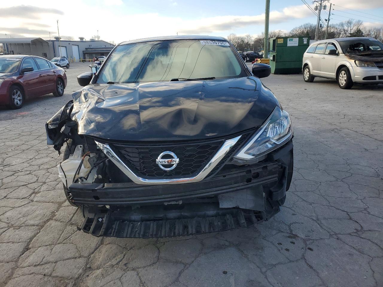 2016 NISSAN SENTRA S photo 5