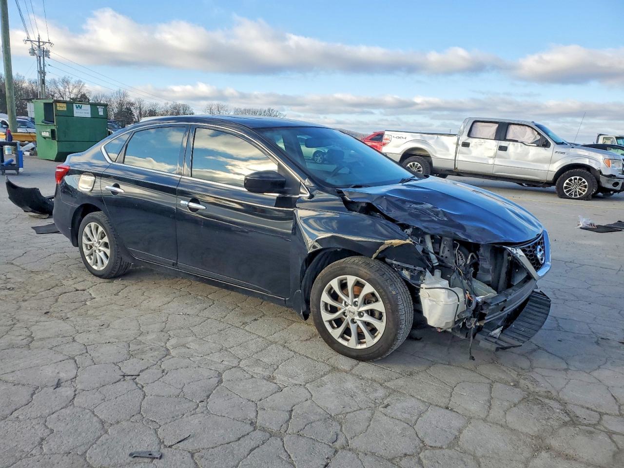 2016 NISSAN SENTRA S photo 4