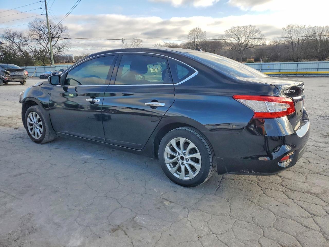 2016 NISSAN SENTRA S photo 2