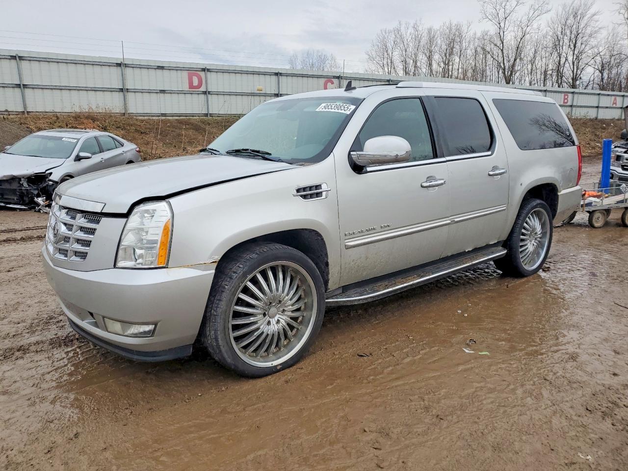 2011 CADILLAC ESCALADE
