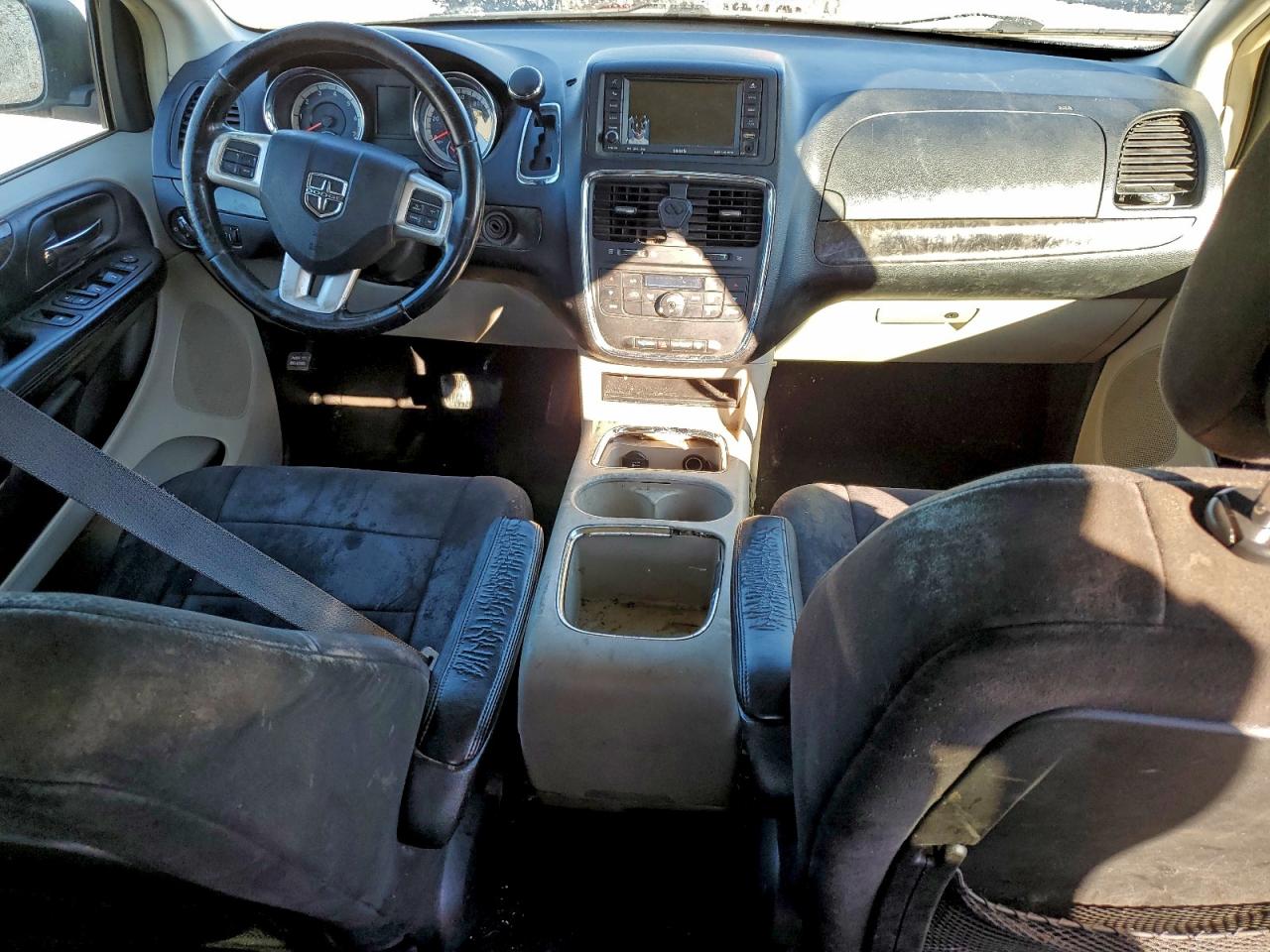 2011 DODGE GRAND CARAVAN CREW photo 15