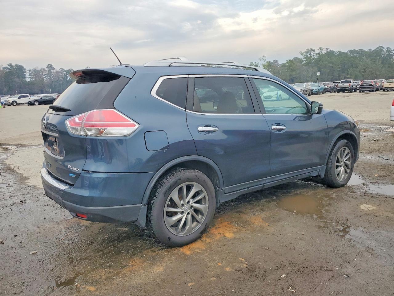 2014 NISSAN ROGUE S photo 3