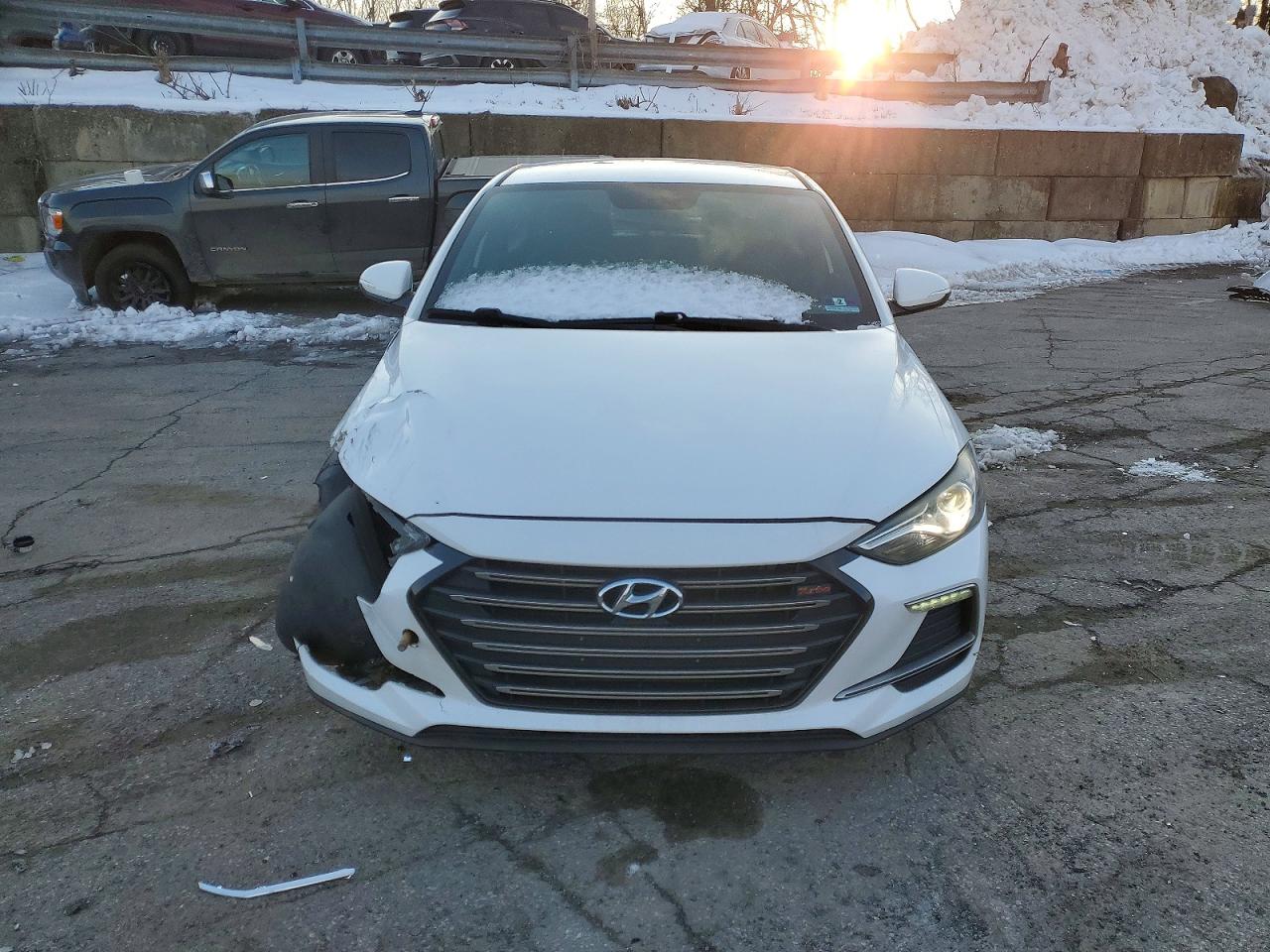 2017 HYUNDAI ELANTRA SPORT photo 5
